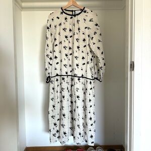 Velvety floral bubble long sleeve dress